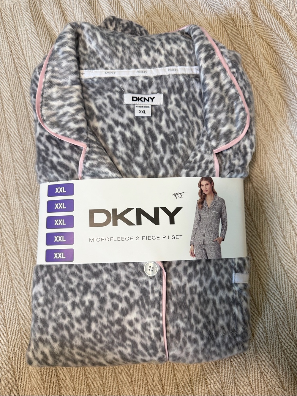 DKNY Womens 'Gray Leopard Microfleece Pajama Set with Pink Trim